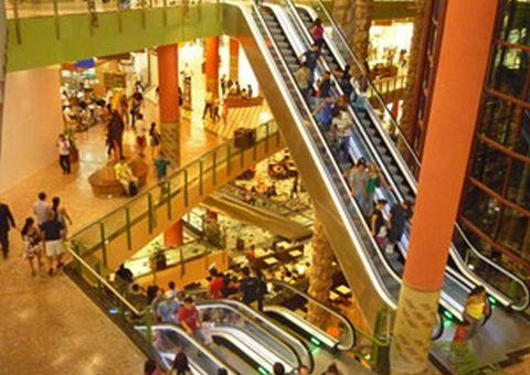 Pagamento de dívida é destino do 13º salário de 54,6% dos consumidores