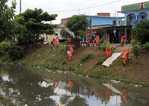 Prefeitura e Governo fazem mutirão de limpeza na zona Sul