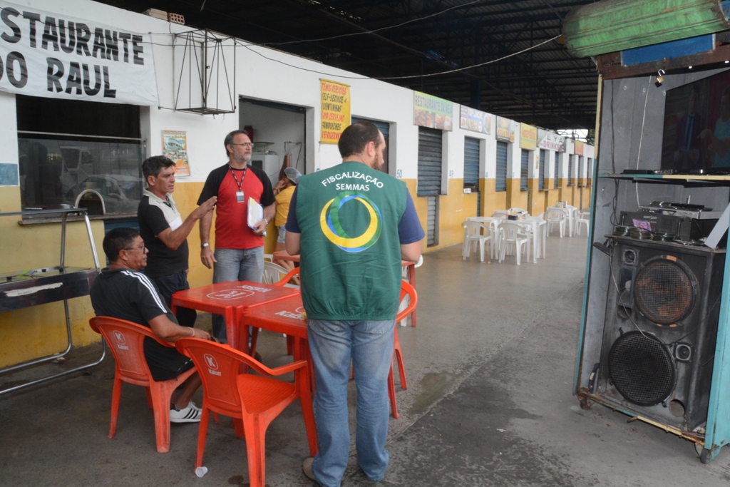 Prefeitura combate poluição sonora em feiras e mercados públicos