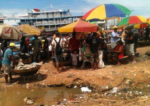 Manaus Moderna é submundo com sujeira, prostituição e violência