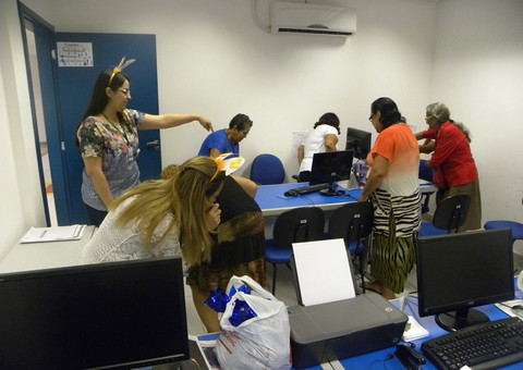 Aposentados voltam a ser crianças no clima da Páscoa