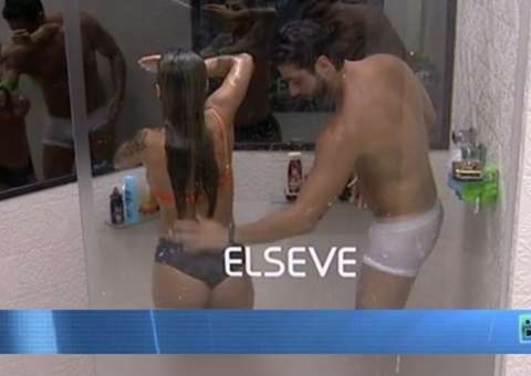 Depois da festa Marcelo parte para cima de Vanessa