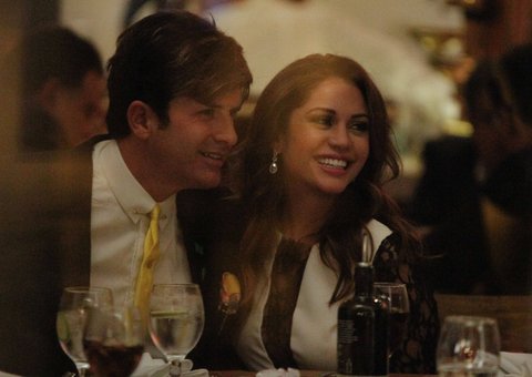 Ex-BBB Maria Melilo é flagrada jantando com Dr. Rey