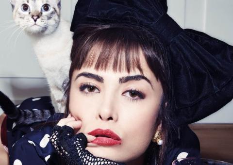  Maria Casadevall posa cheia de estilo e fala sobre traição para revista