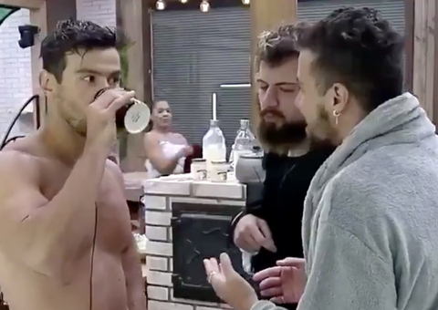 A Fazenda: Mariano e Lipe tomam álcool em gel após bebida acabar