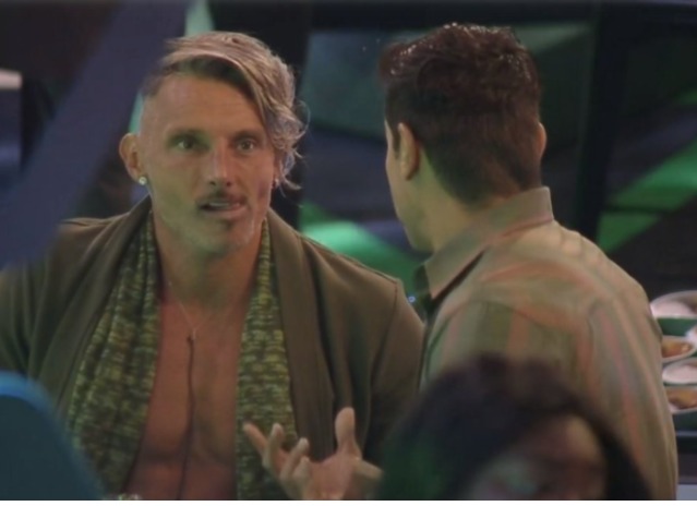 A Fazenda: sertanejo Mariano fala sobre Luiza Ambiel: 'era um câncer aqui'