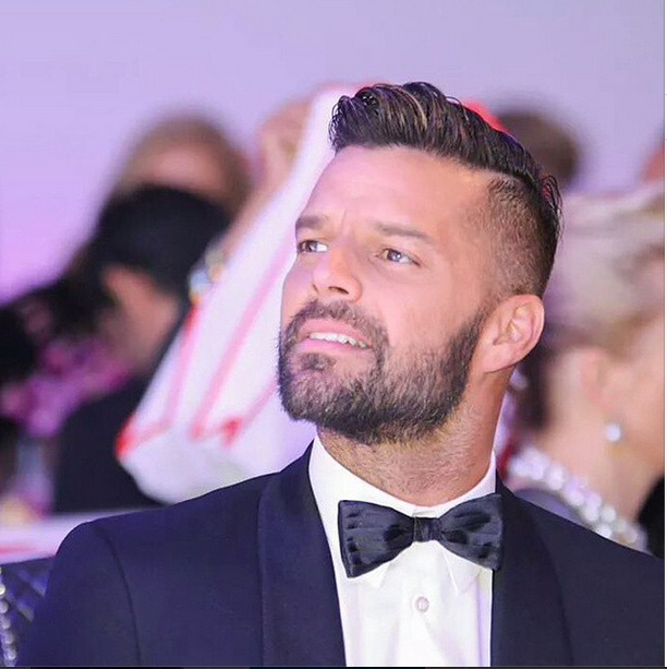 Ricky Martin brinca sobre boatos de sua morte
