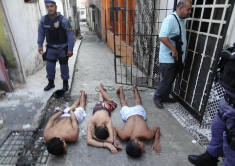 Acusados de matar estudante são presos