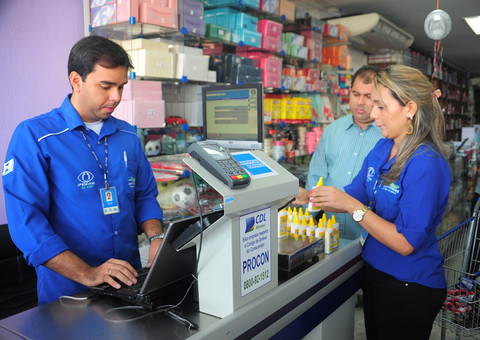 Ipem-AM inicia fiscalização de material escolar e autua nove estabelecimentos