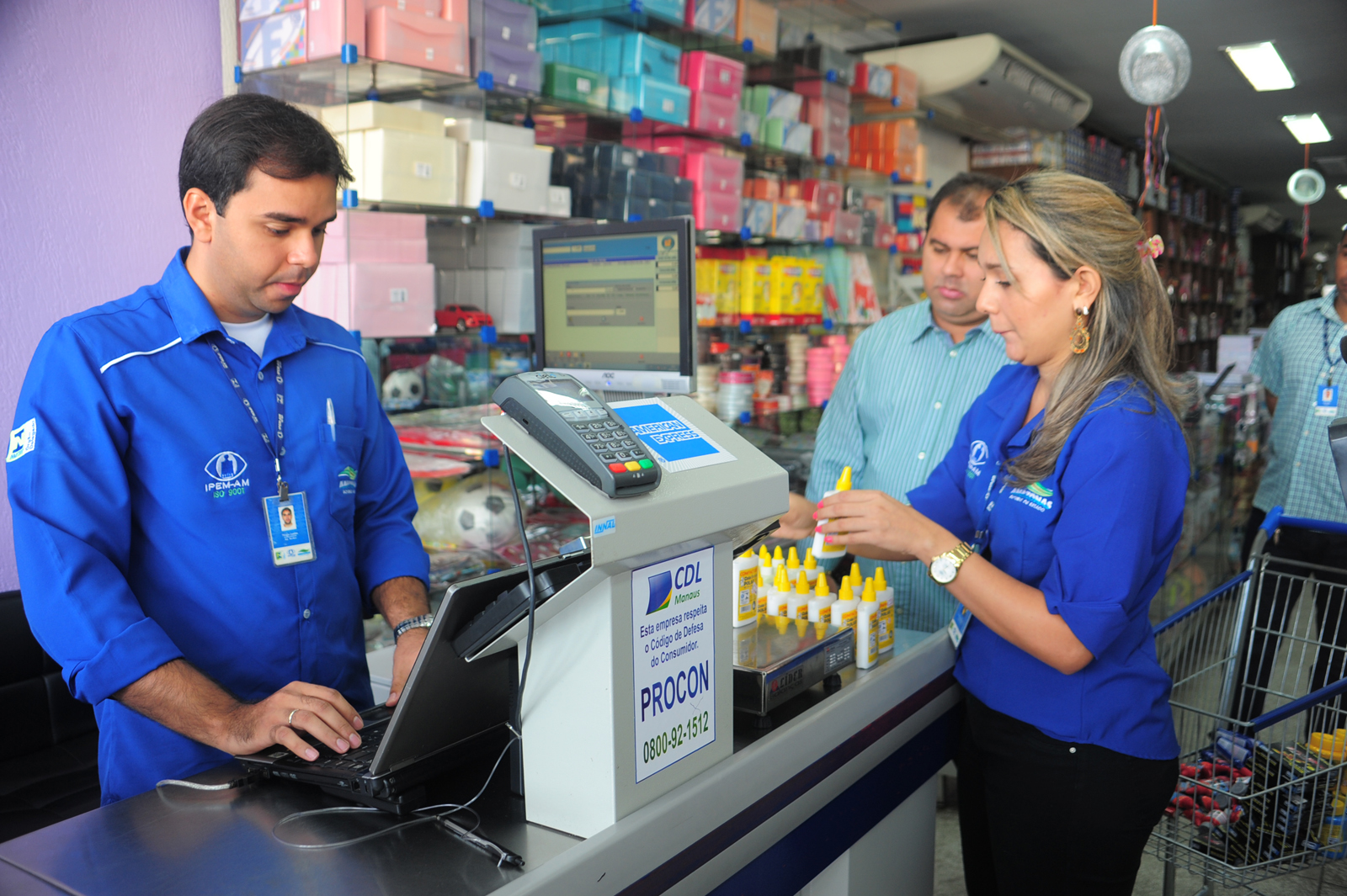 Ipem-AM inicia fiscalização de material escolar e autua nove estabelecimentos