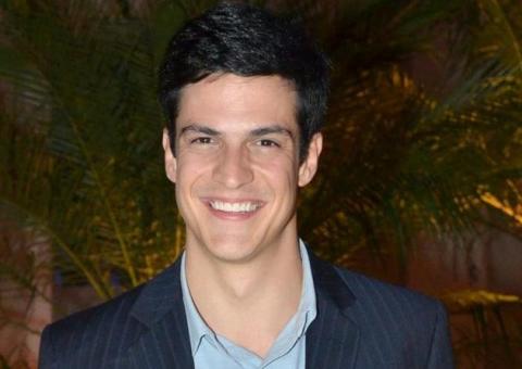 Mateus Solano e Elizabeth Savala eleitos melhores atores do ano