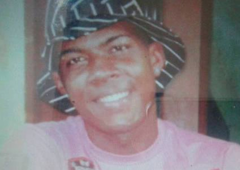 Neto mata a avó com facadas por negar DVD