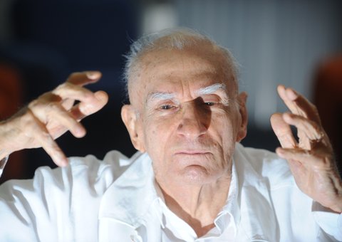 Brasil perde o  escritor Ariano Suassuna