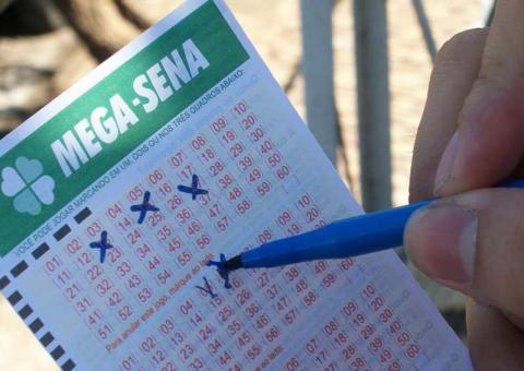 Mega-Sena acumula e pode pagar R$ 40 milhões na terça-feira