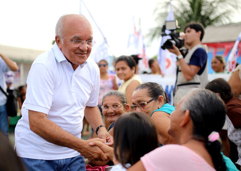 Melo contesta ação do Procuradoria Eleitoral e segue em campanha