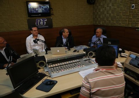 “Eu vou discutir propostas”, afirma  Melo sobre campanha  