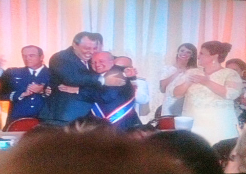 José Melo toma posse e diz que seu governo vai priorizar a educação