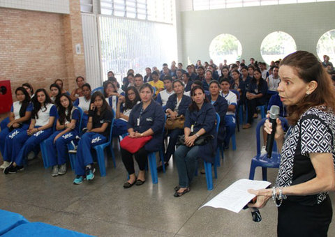 Profissionais  de saúde alertam sobre formas de contágio da meningite