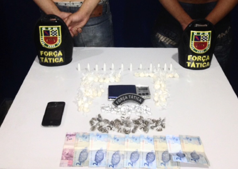 Força Tática detém menores por tráfico de drogas no São José