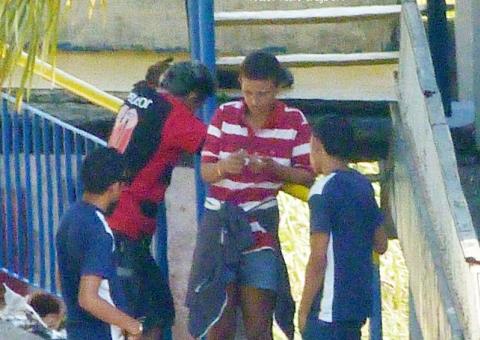 Drogas usadas em público em Educandos por menores