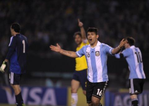 Messi só entra no segundo tempo e Argentina fica no empate com a Colômbia