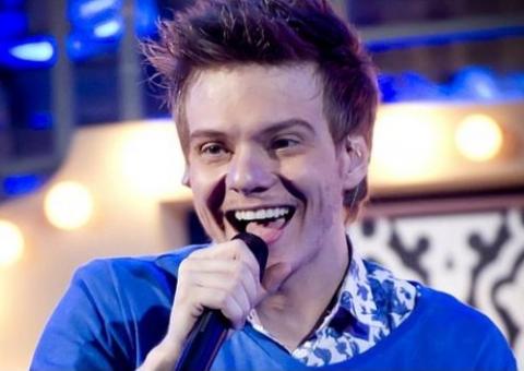 Confira o novo clipe de Michel Teló