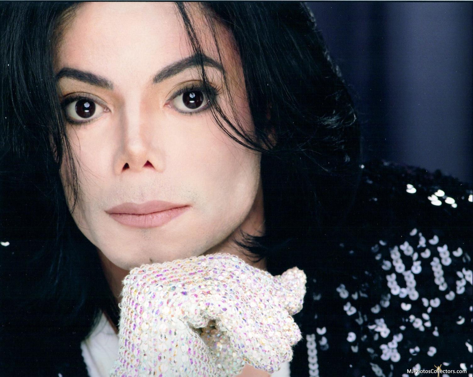 Michael Jackson pode ter sido clonado antes de morrer