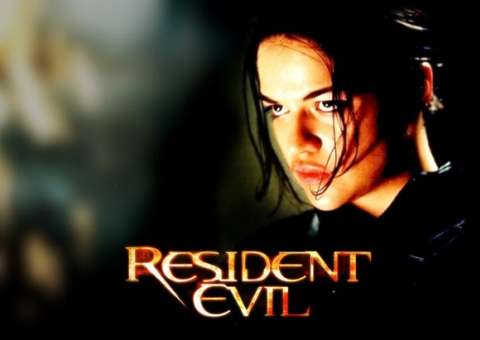 Atriz publica foto onde aparece meditando completamente nua