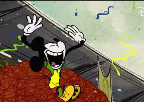 Mickey em várias tentativas de assistir ao jogo do Brasil