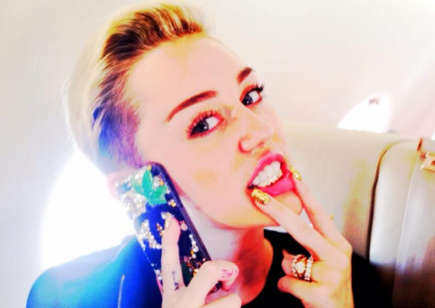 Ouça a inédita "We Can't Stop", de Miley Cyrus