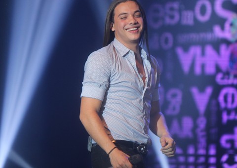 Wesley Safadão fala sobre acidente e agradece apoio dos fãs