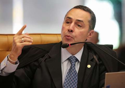 Suspensa decisão do TCU que negou segunda aposentadoria a servidor