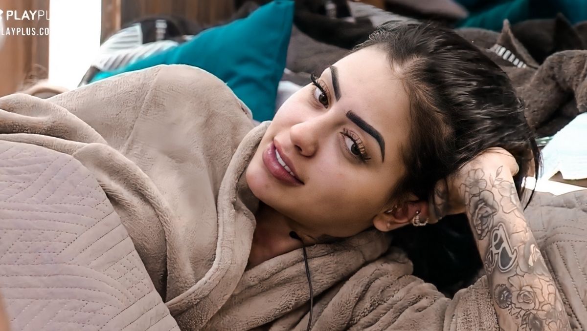 MC Mirella teme que produção de A Fazenda tenha visto seus vídeos íntimos 