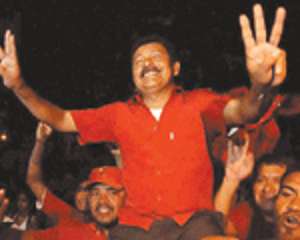 Esse cara é um sujeito muito estranho...