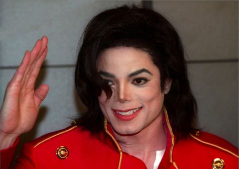 Ex-empresário de Michael Jackson revela vício em drogas do cantor