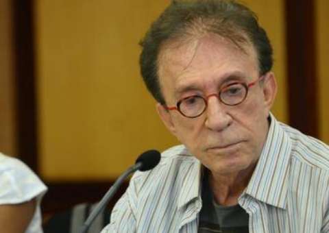 Moacyr Franco desabafa sobre a falta de reconhecimento do cantor Nelson Ned