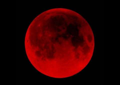 Primeiro eclipse lunar de quatro luas de sangue acontece na próxima semana