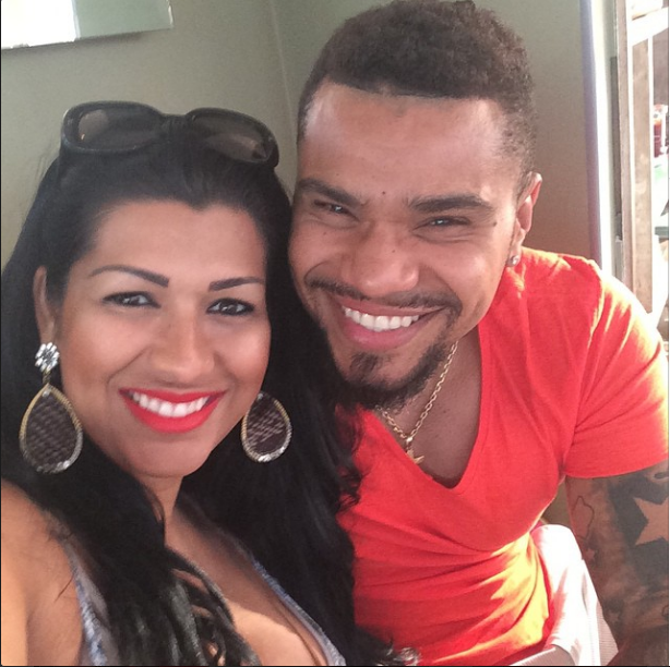 Mulher Moranguinho bate boca com internauta e irrita fãs de Chris Brown