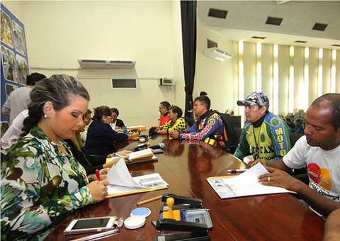 Prefeitura começa a receber propostas para serviço de mototáxi