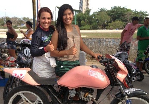 Motovelocidade e kart reúnem amantes dos esportes no Kartódromo