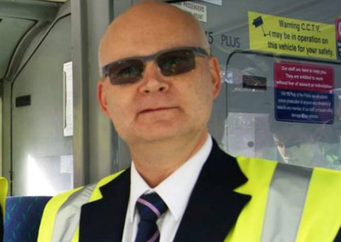 Motorista salva peladão de incêndio com ônibus. Entenda: