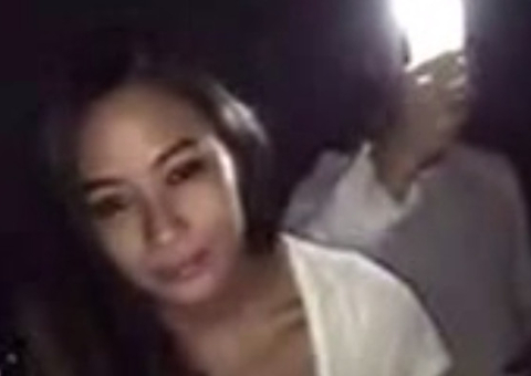 Noiva flagrada pelo padrinho traindo o marido com garçom em festa