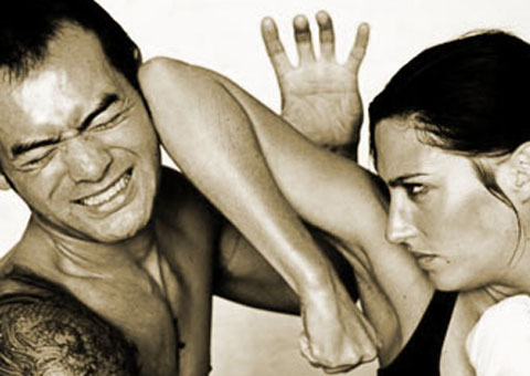 8 situações que provam que as mulheres adoram brigar sem motivo