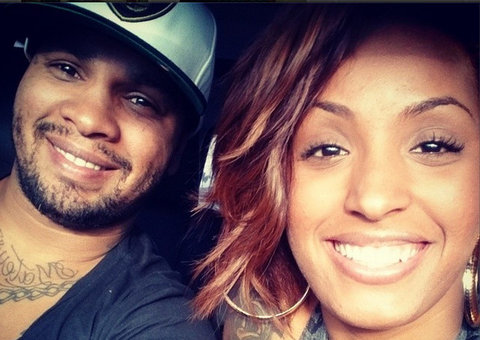 Mulher de Rodriguinho ameaça fã atirada em rede social