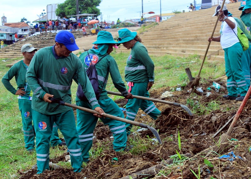 Mutirão de limpeza de Parintins chega a Francesa