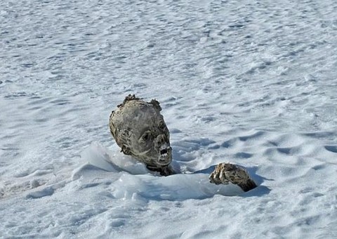 Múmias de supostos alpinistas desaparecidos são encontradas congeladas em montanha no México