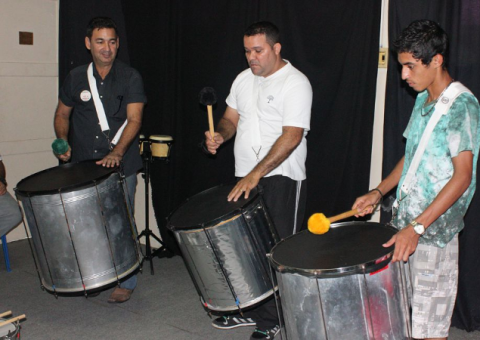 Oficina de violão com o músico português Victor Castro