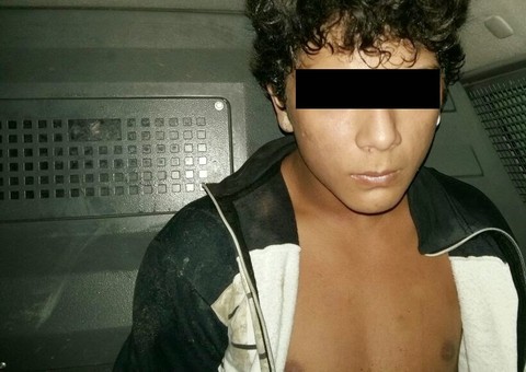 Dupla rende taxista com uma faca e é presa por policiais da 27ª Cicom