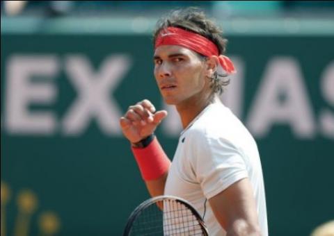 Nadal tem vitória tranquila na estreia em Monte Carlo