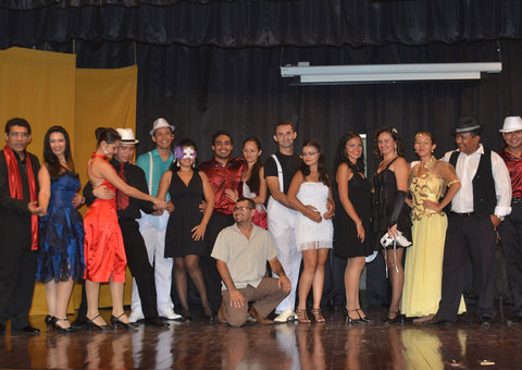 Projeto Rosas completa 14 anos levando técnicas de dança a população